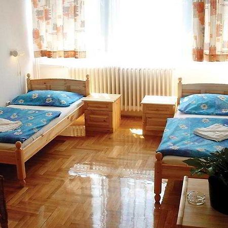 Hotel Rila Budapest Room photo