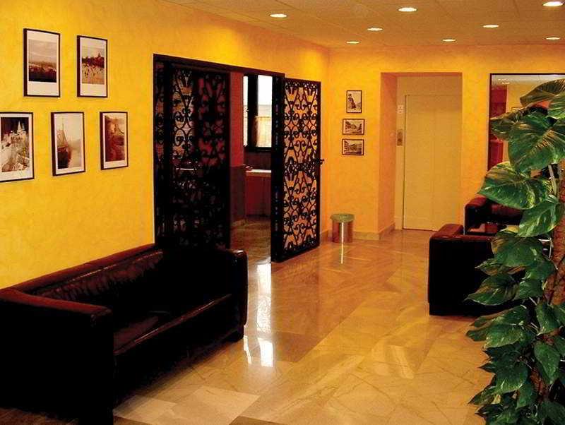 Hotel Rila Budapest Interior photo