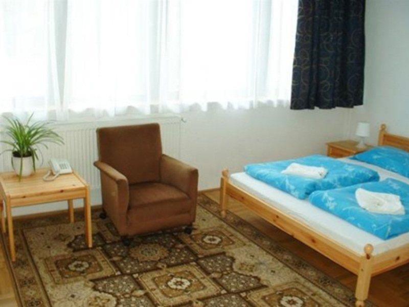 Hotel Rila Budapest Room photo